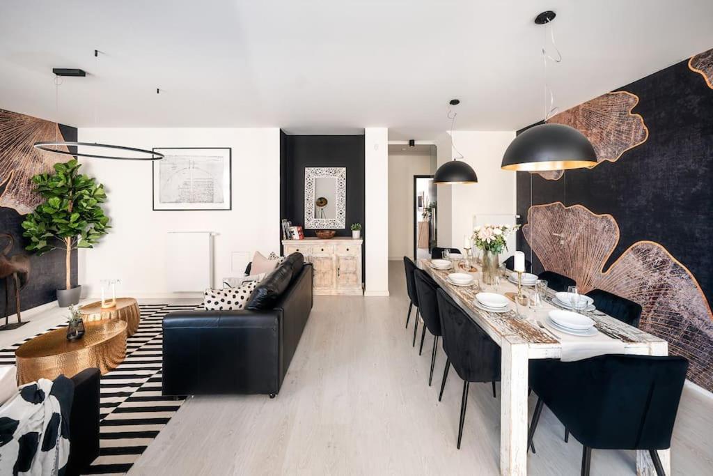 4br & 2,5bath Heritage Panorama With Terrace * Prague