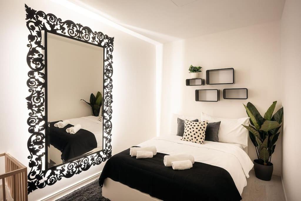 4br & 2,5bath Heritage Panorama With Terrace * Prague