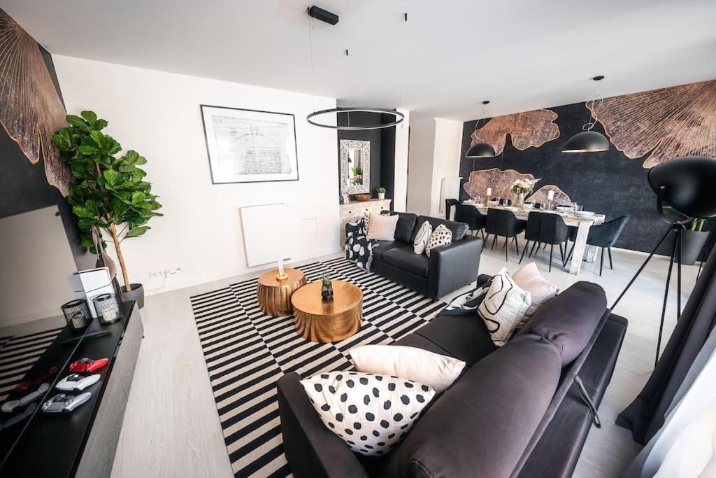 Apartment 4br & 2,5bath Heritage Panorama With Terrace Prague
